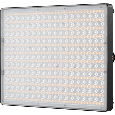 Осветитель Aputure Amaran P60C